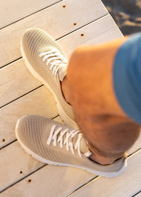 Mare Trainer - background::white,variant::Mist