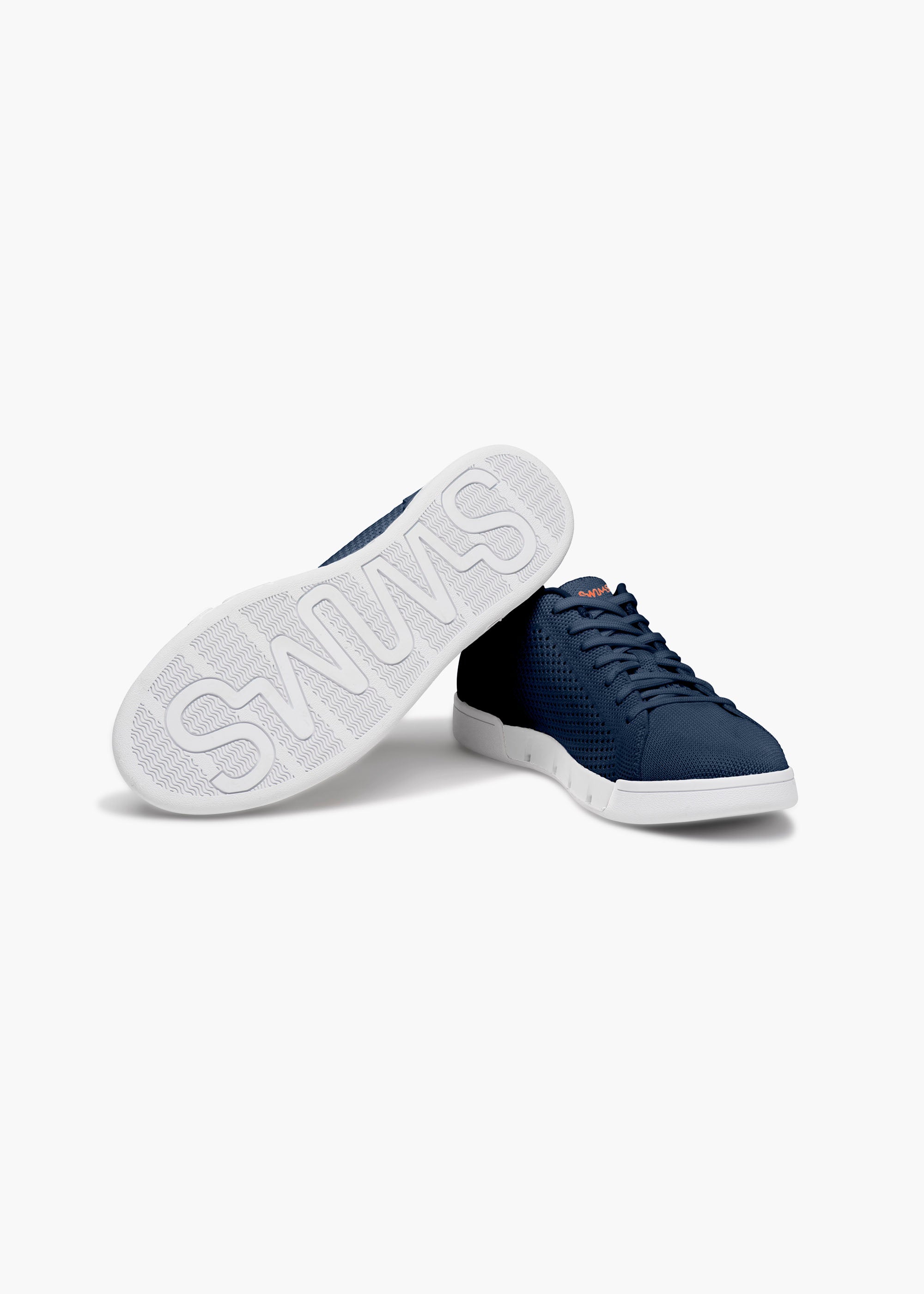 Breeze Tennis Knit - background::white,variant::Navy
