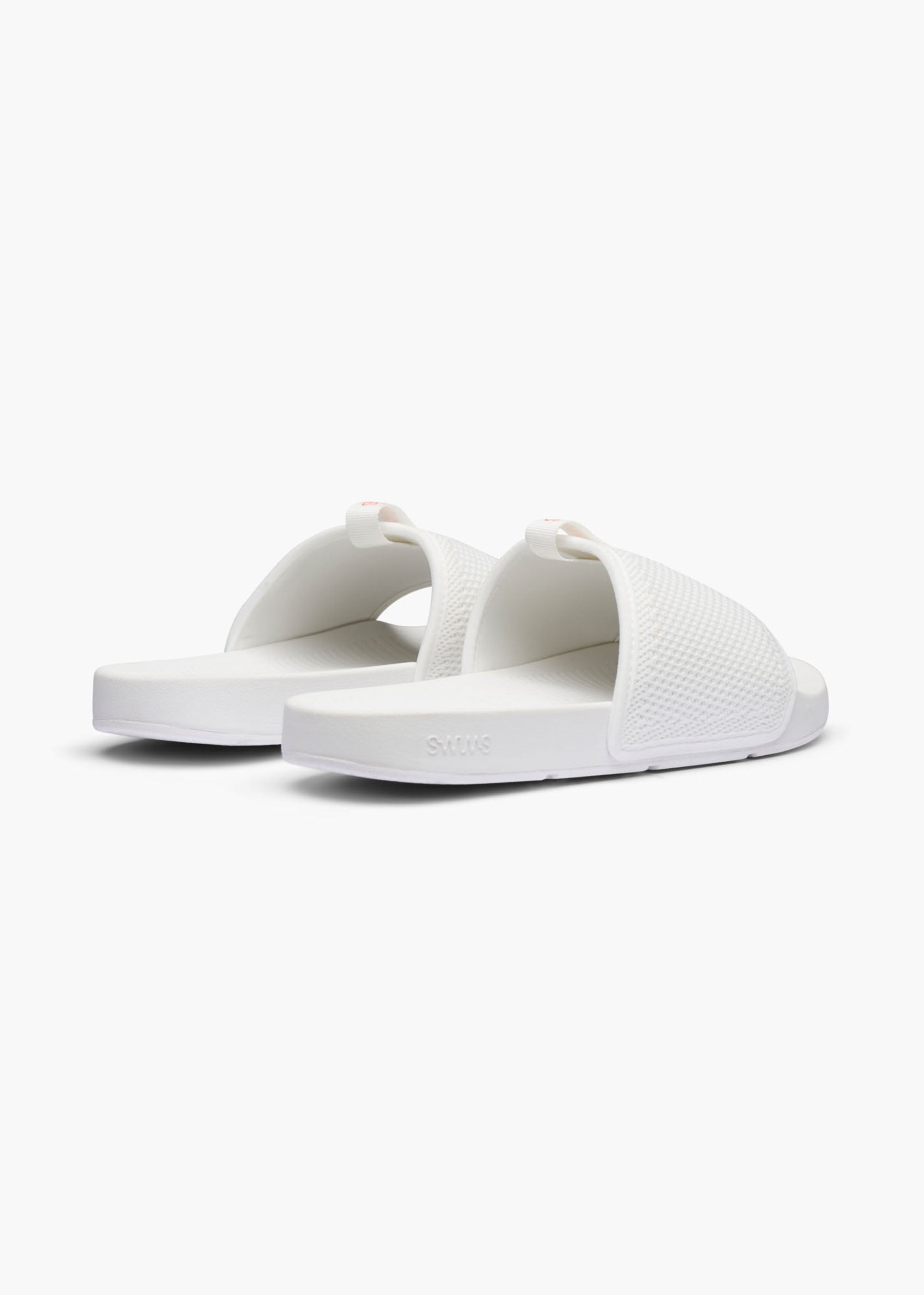 Cabana Slide in White - background::white,variant::White