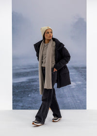 Tokyo Down Parka - background::white,variant::Black