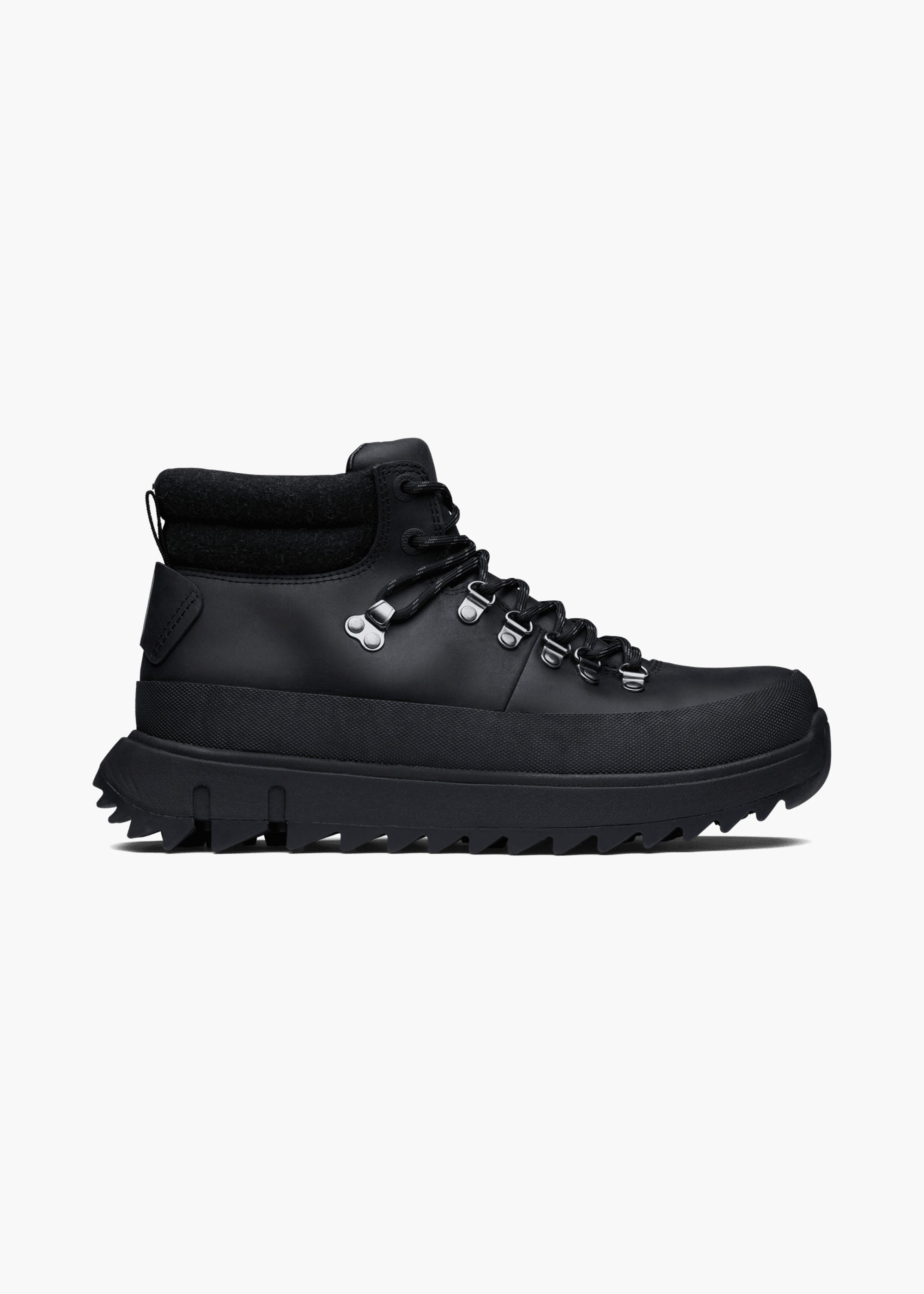 Fjell Boot - background::white,variant::Black