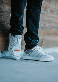 Strada Sneaker - background::white,variant::White